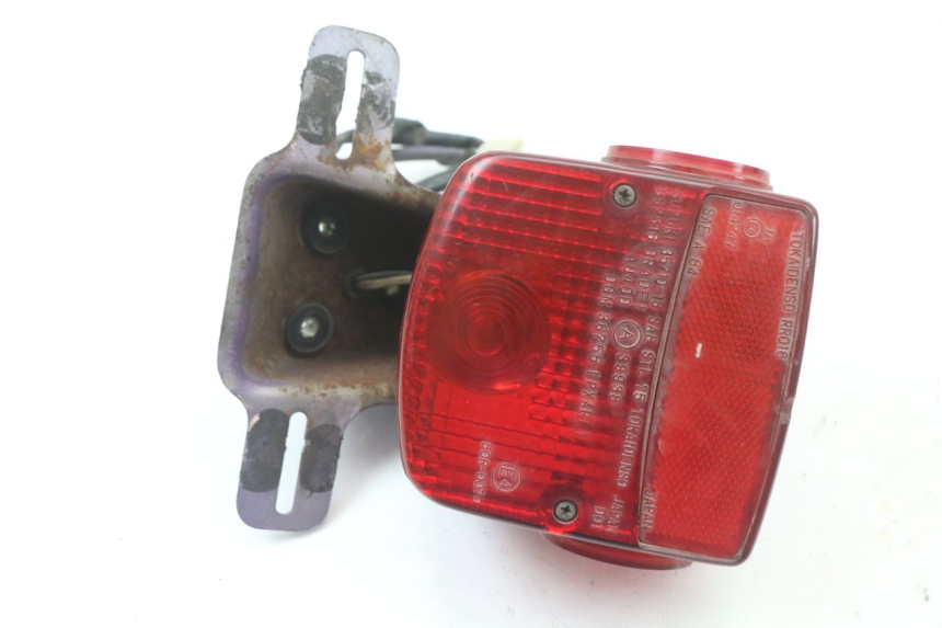photo de LUZ TRASERA SUZUKI GN 125 (1997 - 2000) - Zoom estado de uso