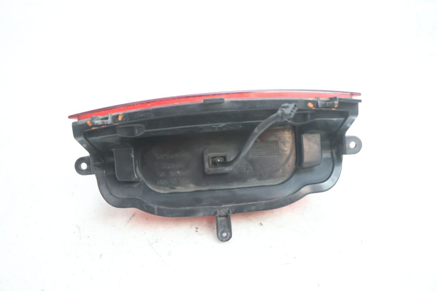 photo de LUZ TRASERA GILERA GP 800 (2007 - 2013) - Otra vista del artículo