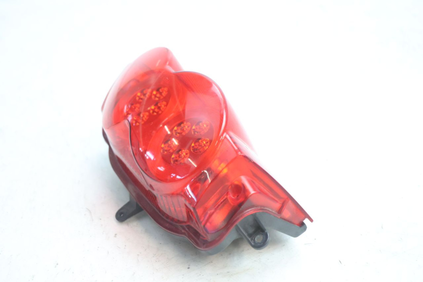 photo de LUZ TRASERA GILERA GP 800 (2007 - 2013) - Zoom estado de uso