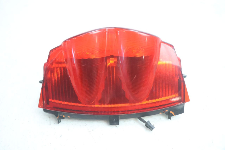 photo de LUZ TRASERA GILERA GP 800 (2007 - 2013) - Recambio usado revisado