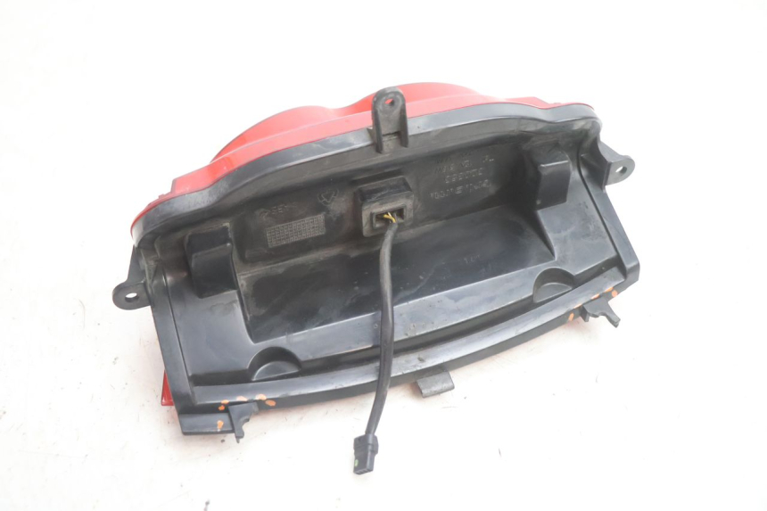 photo de LUZ TRASERA GILERA GP 800 (2007 - 2013) - Marcados y referencias originales