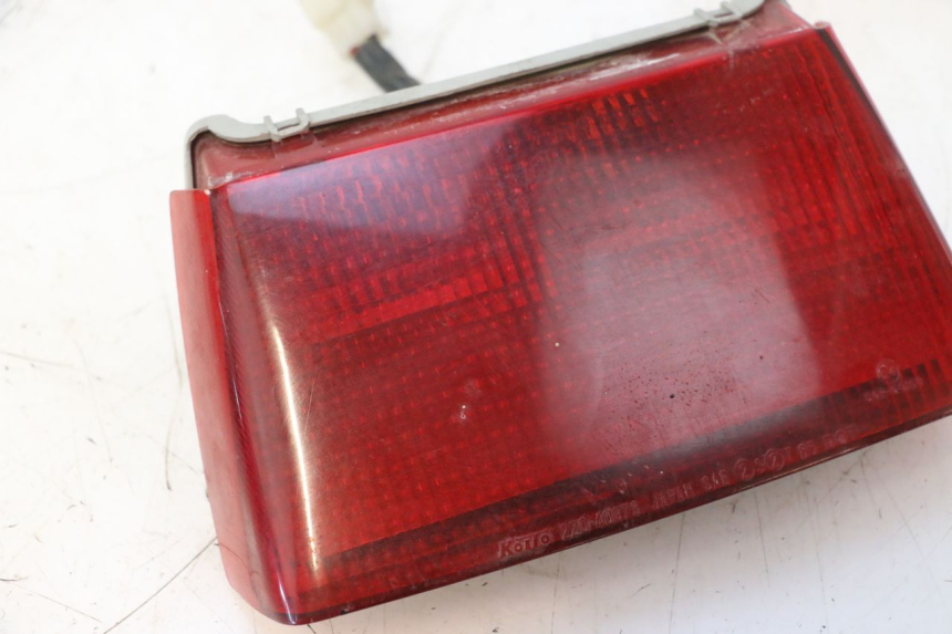 photo de LUZ TRASERA KAWASAKI GPX F ZX750F 750 (1986 - 1990) - Detalle de la pieza
