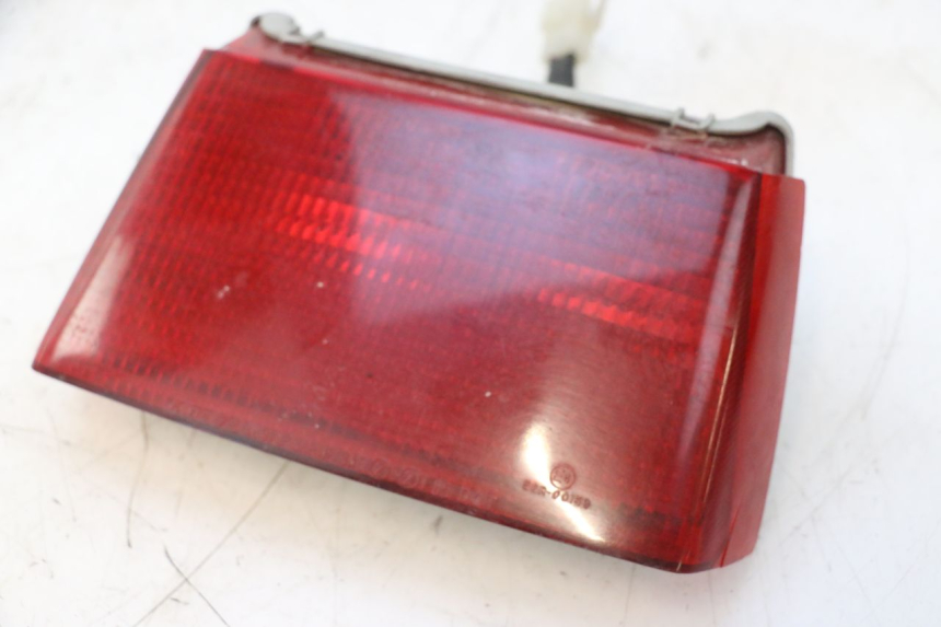 photo de LUZ TRASERA KAWASAKI GPX F ZX750F 750 (1986 - 1990) - Zoom estado de uso
