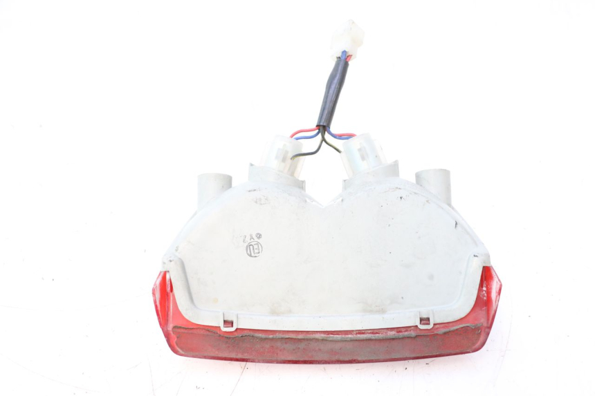 photo de LUZ TRASERA KAWASAKI GPX F ZX750F 750 (1986 - 1990) - Detalles de los puntos de fijación