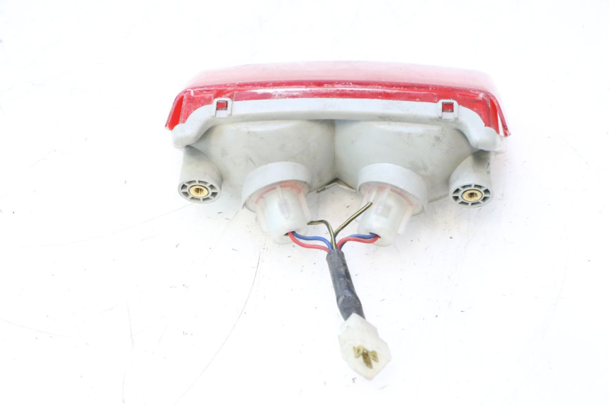 photo de LUZ TRASERA KAWASAKI GPX F ZX750F 750 (1986 - 1990) - Recambio usado revisado