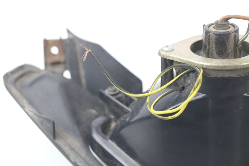 photo de LUZ TRASERA SUZUKI GSF N BANDIT 600 (1996 - 1999) - Primer plano técnico