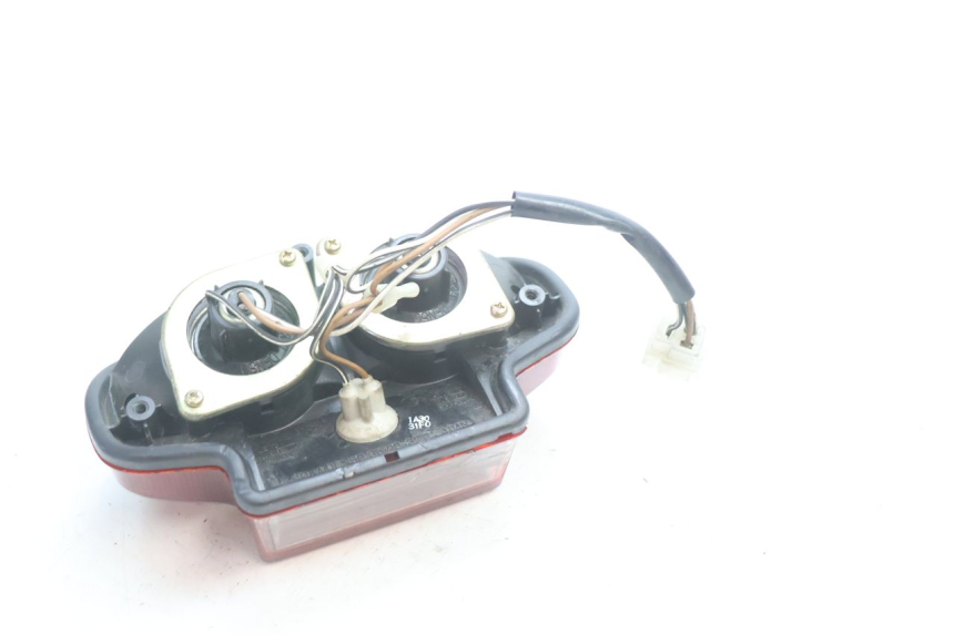 photo de LUZ TRASERA SUZUKI GSF N BANDIT 1200 (2001 - 2005) - Detalles de los puntos de fijación