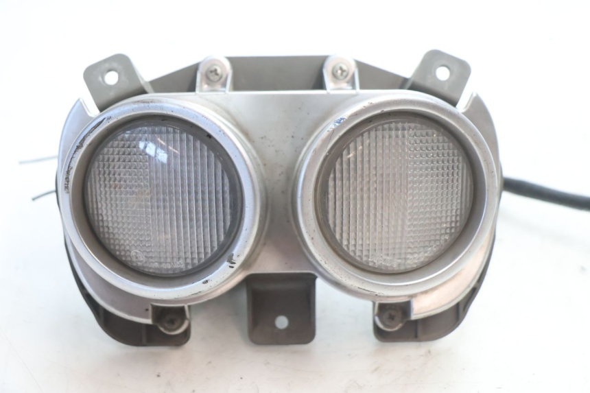 photo de LUZ TRASERA SUZUKI GSR 600 (2005 - 2012) - Detalle de la pieza