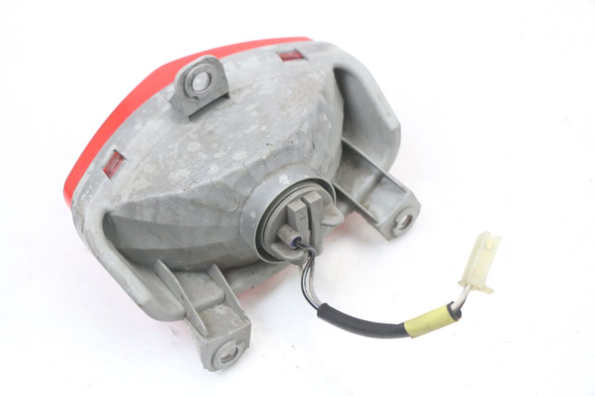 photo de LUZ TRASERA HYOSUNG GTR 125 (2006 - 2008) - Primer plano técnico