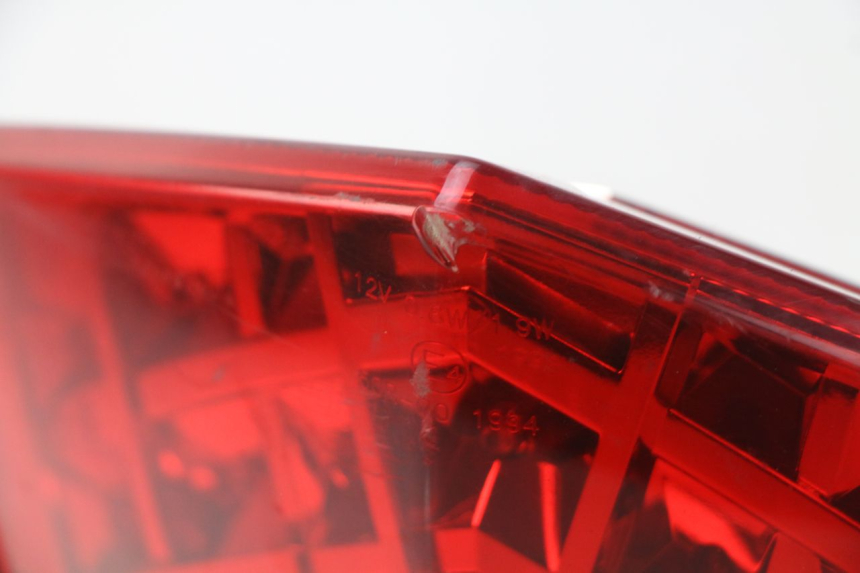 photo de LUZ TRASERA SYM GTS EFI ABS 125 (2012 - 2016) - Zoom estado de uso