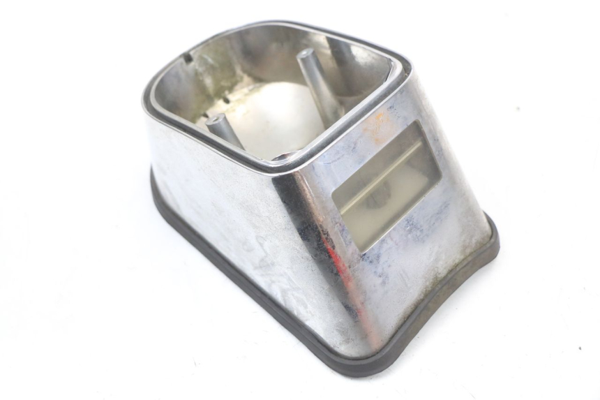 photo de LUZ TRASERA HYOSUNG GV AQUILA 125 (2000 - 2009) - Primer plano técnico