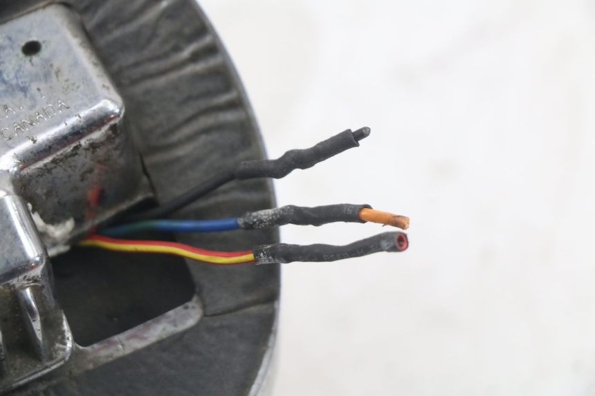 photo de LUZ TRASERA HARLEY DAVIDSON SPORTSTER XL CUSTOM 883 (1999 - 2006) - Otra vista del artículo