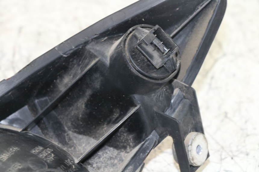 photo de LUZ TRASERA HONDA NTV DEAUVILLE 650 (2001 - 2006) - Otra perspectiva