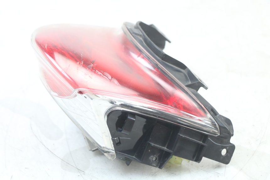 photo de LUZ TRASERA HONDA PCX (JF28) 125 (2009 - 2011) - Primer plano técnico