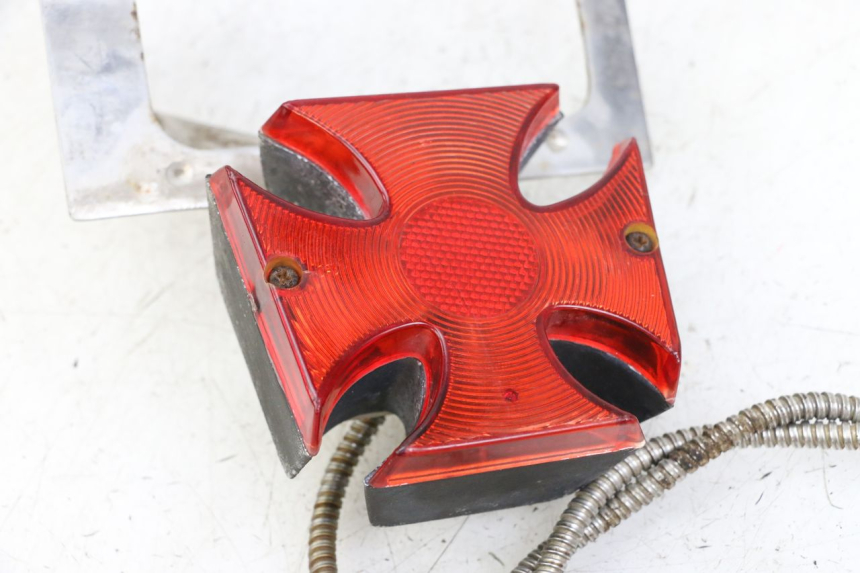 photo de LUZ TRASERA HONDA VT C2 SHADOW 750 (1997 - 2001) - Zoom estado de uso