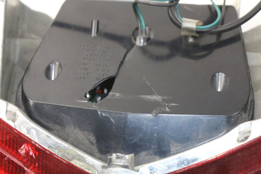 photo de LUZ TRASERA SYM JOYMAX 250 (2013 - 2017) - Otra perspectiva