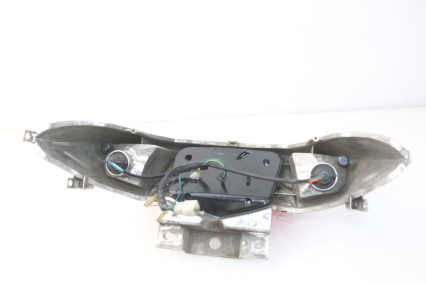photo de LUZ TRASERA SYM JOYMAX 250 (2013 - 2017) - Recambio usado revisado