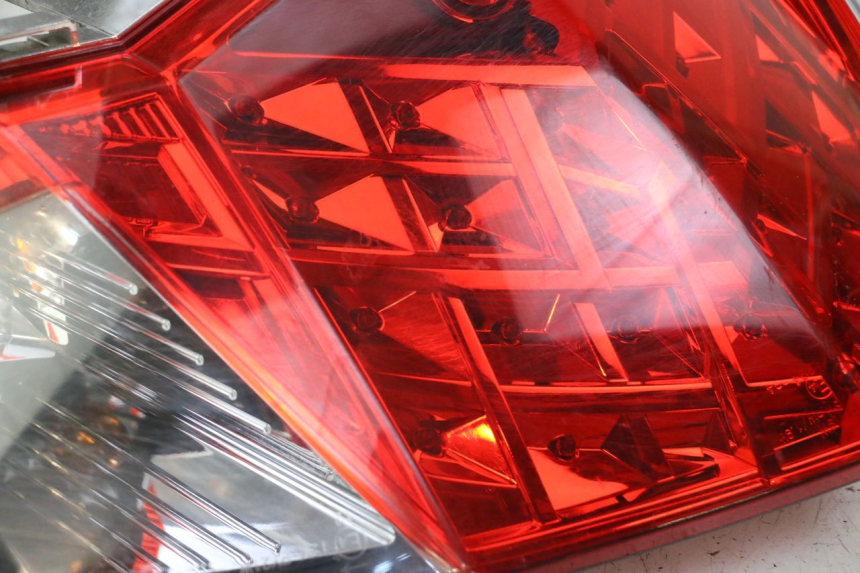 photo de LUZ TRASERA SYM JOYMAX 125 (2010 - 2017) - Zoom estado de uso