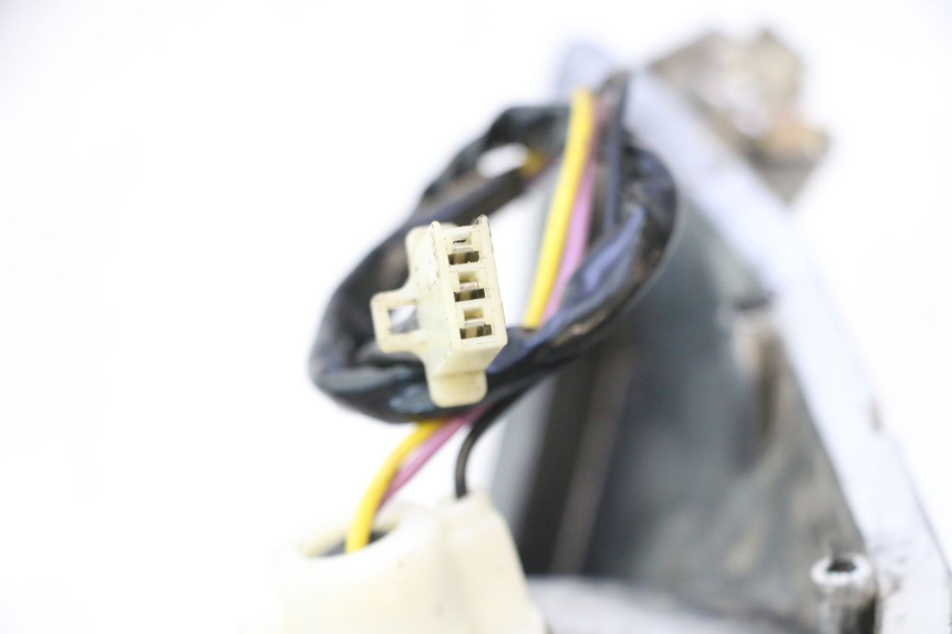 photo de LUZ TRASERA RIDE JUMP 2T 50 (2012 - 2017) - Detalles de los puntos de fijación