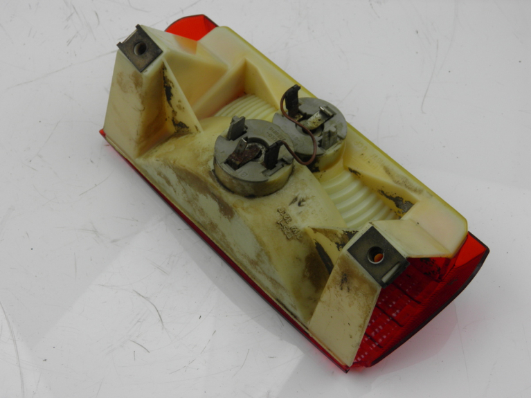 photo de LUZ TRASERA BMW K100 ABS 1000 (1989 - 1995) - Detalle de la pieza