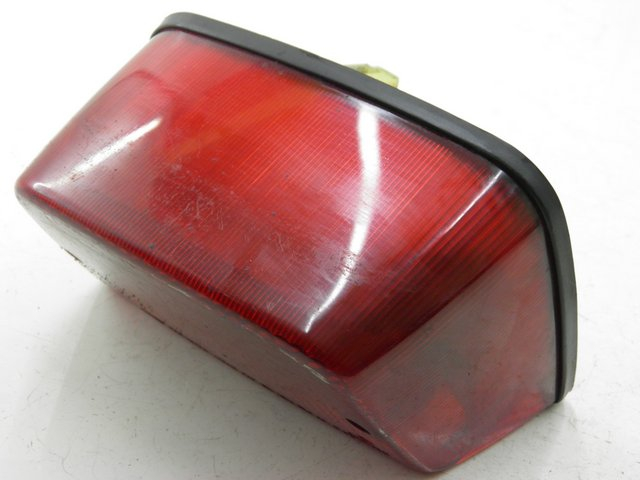 photo de LUZ TRASERA KAWASAKI ZEPHYR 550 (1991 - 1998) - Detalle de la pieza