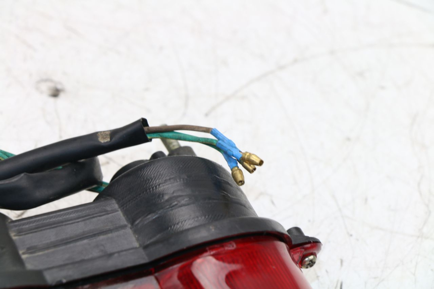 photo de LUZ TRASERA KINROAD XT125-19 ROAD KING 125 (2010 - 2012) - Otra perspectiva