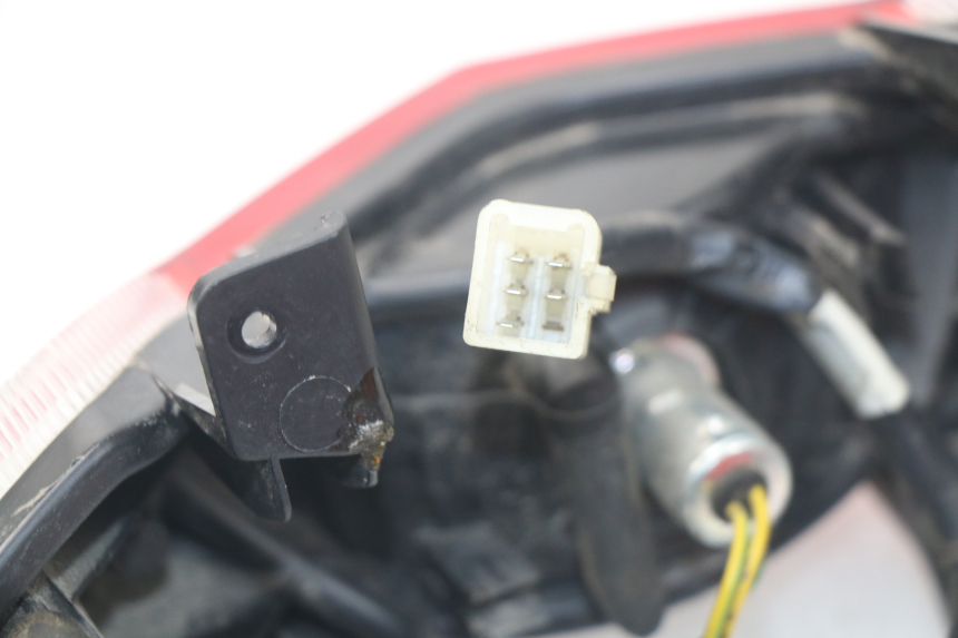 photo de FARO TRASERO PEUGEOT KISBEE 2T 50 (2010 - 2017) - Vista general del producto