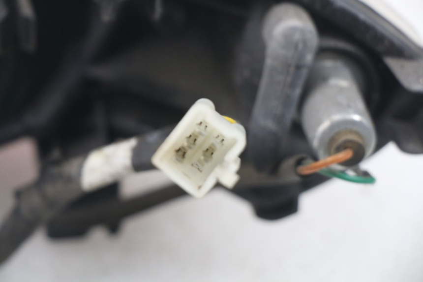 photo de FARO TRASERO PEUGEOT KISBEE 2T 50 (2010 - 2017) - Vista general del producto