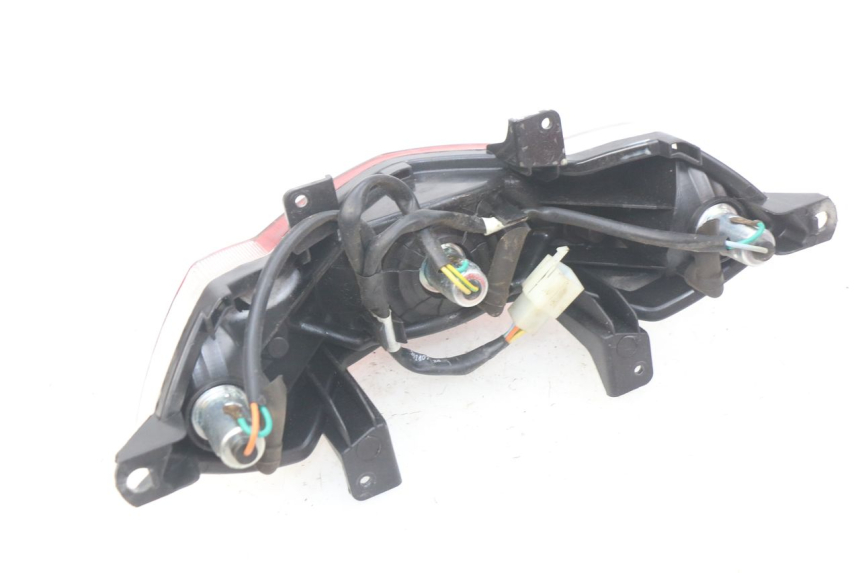 photo de FARO TRASERO PEUGEOT KISBEE 2T 50 (2010 - 2017) - Otra perspectiva