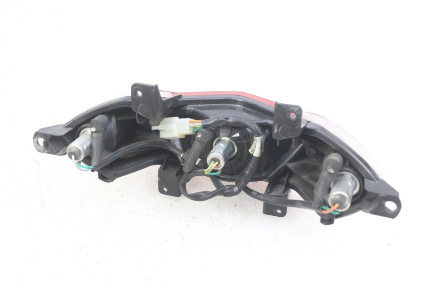 photo de FARO TRASERO PEUGEOT KISBEE 2T 50 (2010 - 2017) - Zoom estado de uso