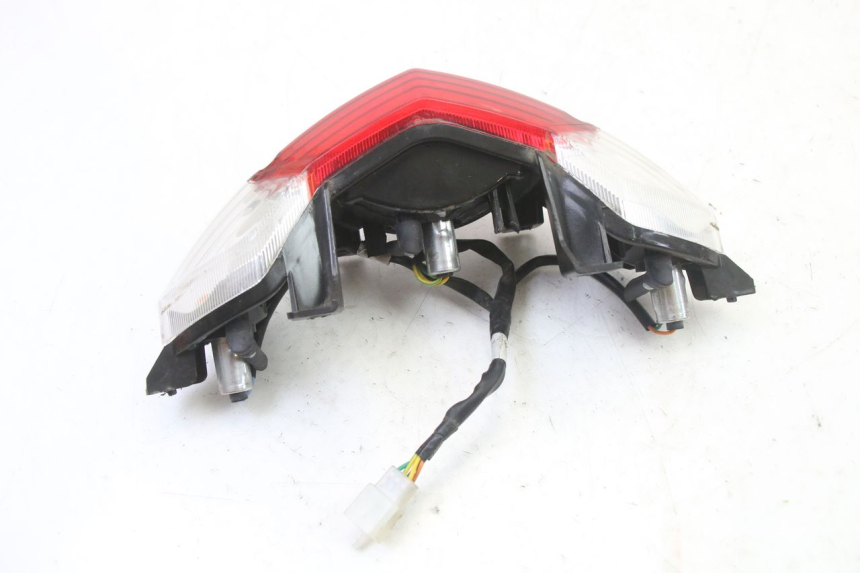 photo de LUZ TRASERA PEUGEOT KISBEE 2T 50 (2018 - 2022) - Otra perspectiva