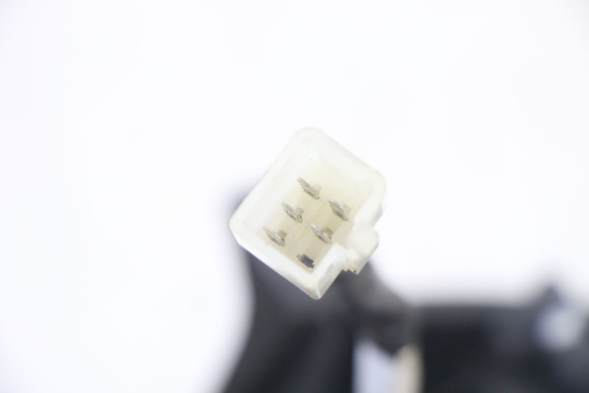 photo de LUZ TRASERA PEUGEOT KISBEE 2T 50 (2018 - 2022) - Recambio usado revisado