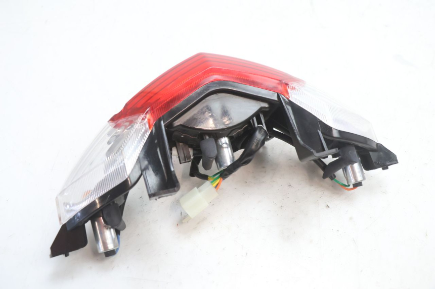 photo de LUZ TRASERA PEUGEOT KISBEE 2T 50 (2018 - 2022) - Otra perspectiva