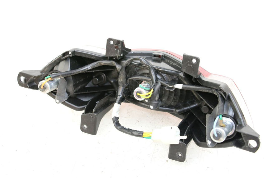 photo de FARO TRASERO PEUGEOT KISBEE 4T 50 (2018 - 2022) - Zoom estado de uso