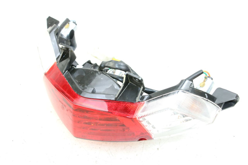 photo de FARO TRASERO PEUGEOT KISBEE 4T 50 (2018 - 2022) - Otra perspectiva