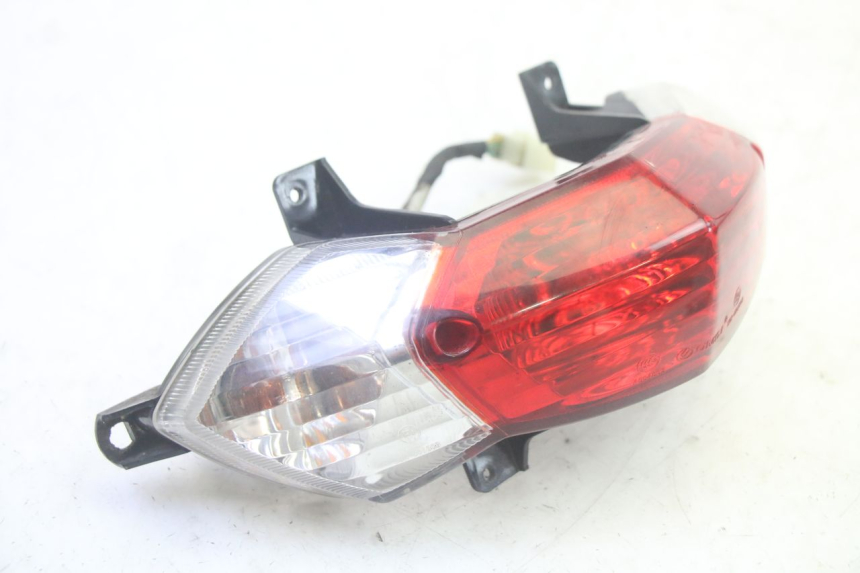 photo de LUZ TRASERA PEUGEOT KISBEE 4T 50 (2010 - 2017) - Detalle de la pieza