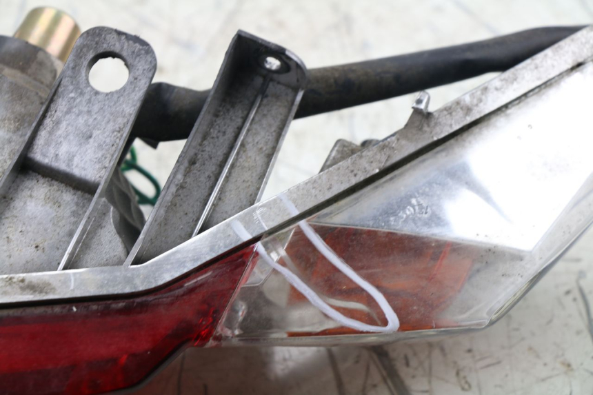 photo de LUZ TRASERA KYMCO AGILITY RS 4T 50 (2009 - 2013) - Detalle de la pieza