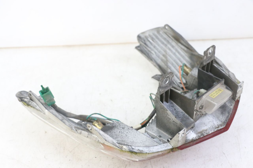 photo de LUZ TRASERA KYMCO DINK 4T 50 (2007 - 2018) - Zoom estado de uso