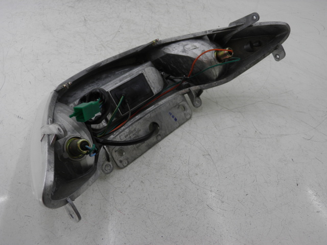 photo de LUZ TRASERA KYMCO XCITING RI ABS 500 (2010) - Otra perspectiva