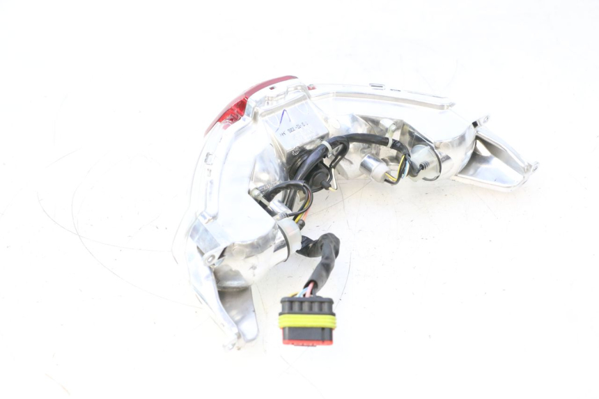 photo de LUZ TRASERA PIAGGIO LIBERTY IGET 4T 50 (2015 - 2020) - Otra vista del artículo