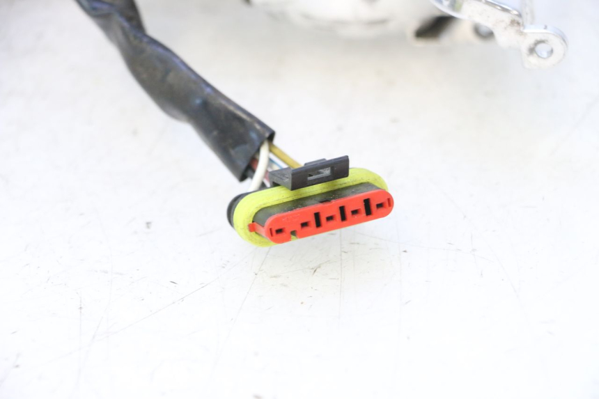 photo de LUZ TRASERA PIAGGIO LIBERTY IGET 4T 50 (2015 - 2020) - Primer plano de alta resolución