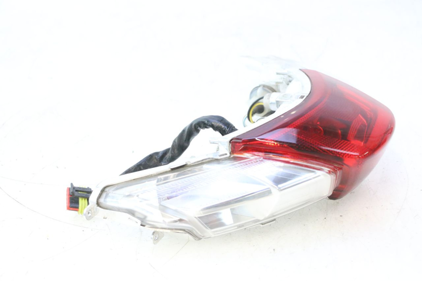 photo de LUZ TRASERA PIAGGIO LIBERTY IGET 4T 50 (2015 - 2020) - Foto de producto adicional