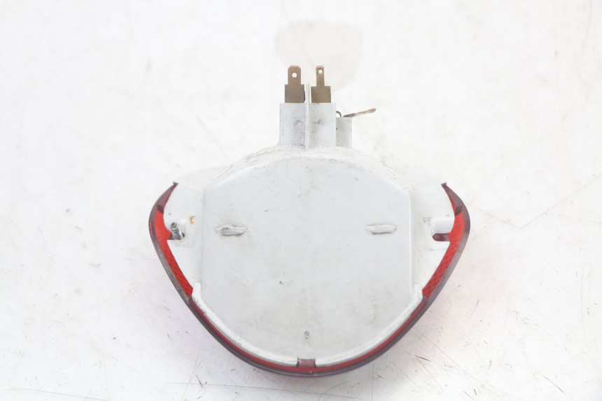 photo de LUZ TRASERA PIAGGIO LIBERTY 125 (2009 - 2013) - Primer plano técnico