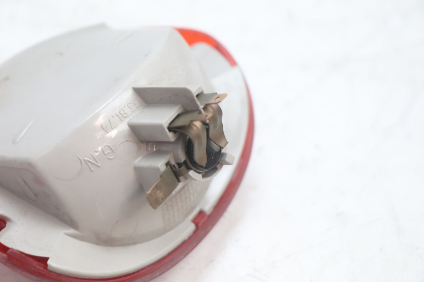 photo de LUZ TRASERA PIAGGIO LIBERTY 50 (1998 - 2003) - Detalles de los puntos de fijación