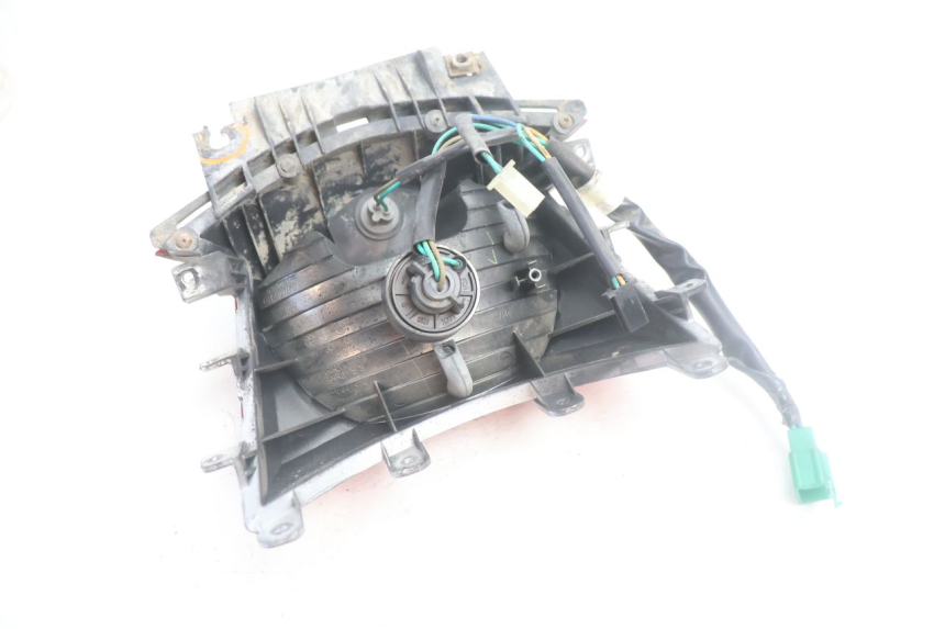 photo de LUZ TRASERA KYMCO LIKE 125 (2009 - 2016) - Detalles de los puntos de fijación
