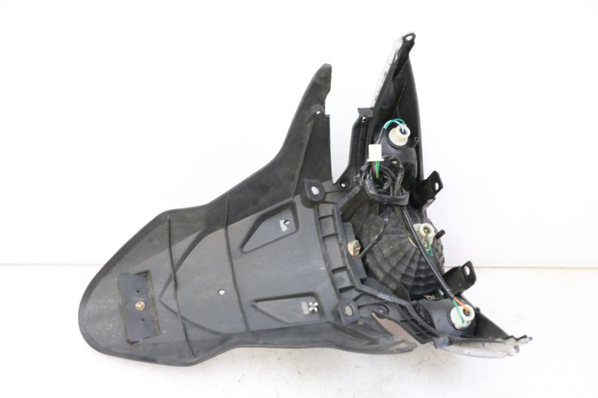 photo de LUZ TRASERA LONGJIA SHARPY 125 (2020 - 2024) - Primer plano técnico