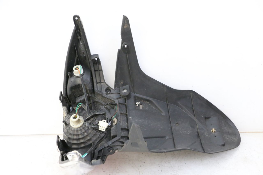 photo de LUZ TRASERA LONGJIA SHARPY 125 (2020 - 2024) - Estado de la superficie y material