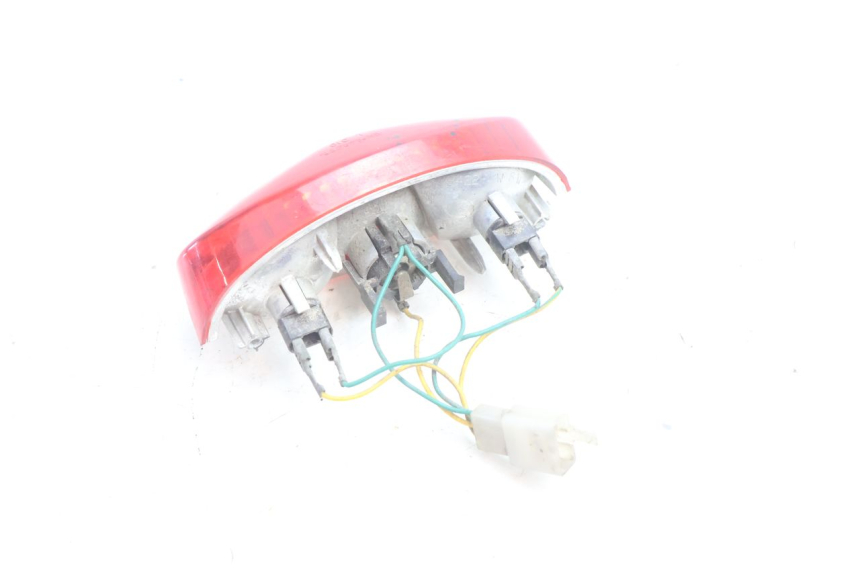 photo de LUZ TRASERA PEUGEOT LUDIX BLASTER 50 (2006 - 2014) - Primer plano técnico
