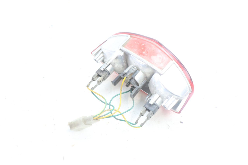 photo de LUZ TRASERA PEUGEOT LUDIX BLASTER 50 (2006 - 2014) - Detalles de los puntos de fijación