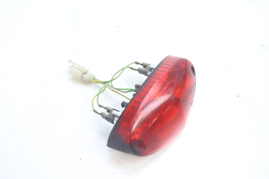 photo de LUZ TRASERA PEUGEOT LUDIX ONE 50 (2004 - 2013) - Detalle de la pieza